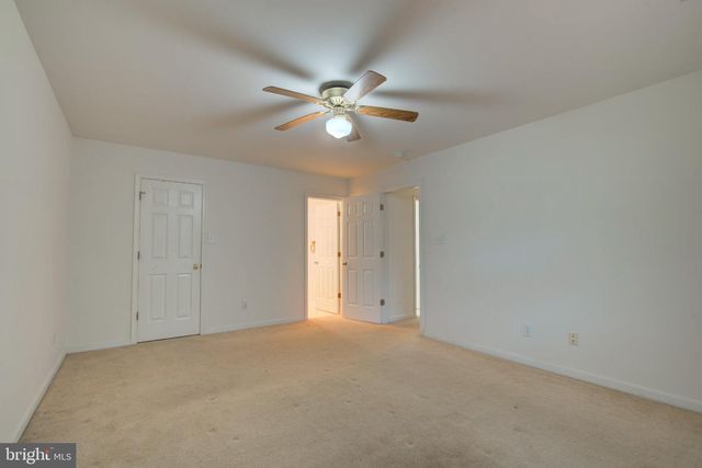 207 MEADOW AVE, Colonial Beach, VA 22443