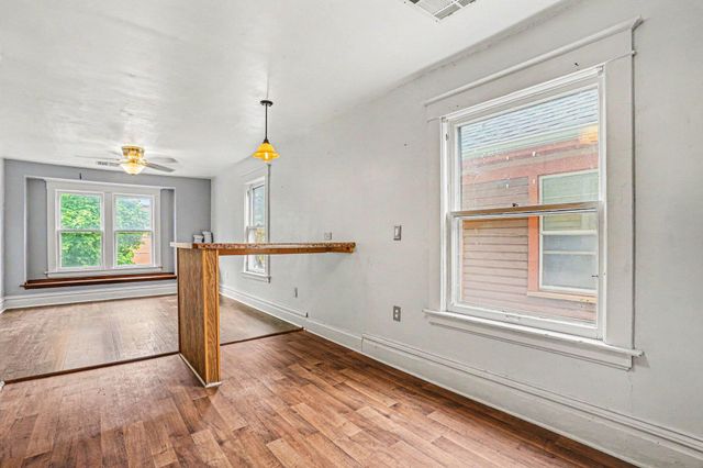805 W Vine Street, Kalamazoo City, MI 49008