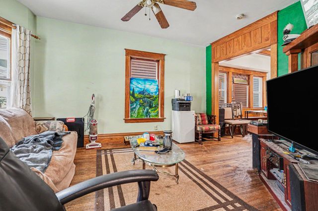 805 W Vine Street, Kalamazoo City, MI 49008