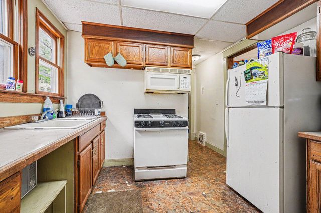 805 W Vine Street, Kalamazoo City, MI 49008