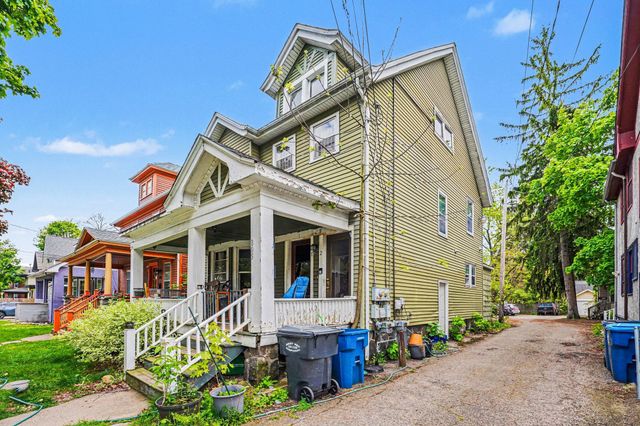 805 W Vine Street, Kalamazoo City, MI 49008