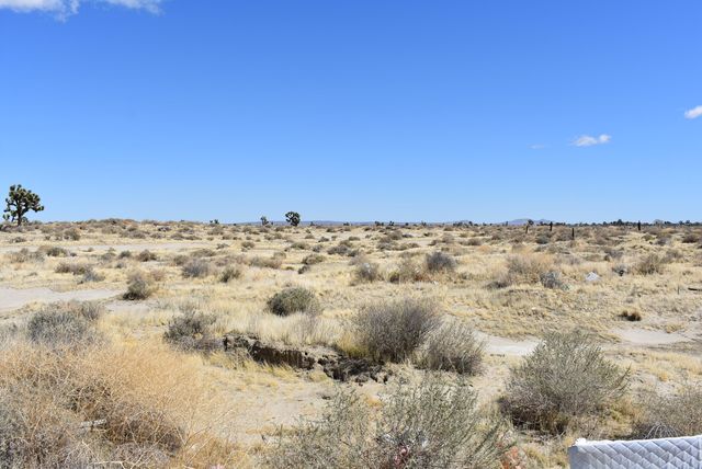 20th St E And Vic Ave G10, Lancaster, CA 93535