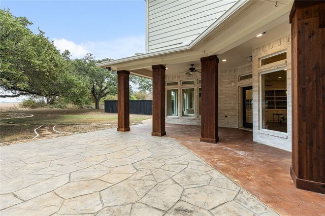 295 Settlers Creek Trail, Woodway, TX 76712