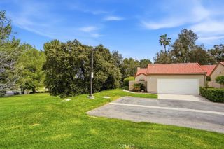 19950 Avenue Of The Oaks, Newhall, CA 91321