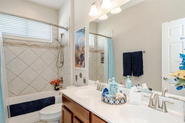 2307 SILVER TRUMPET COURT, Valrico, FL 33594