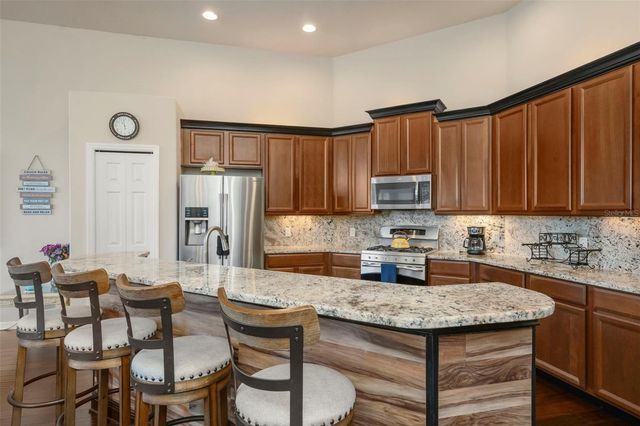 2307 SILVER TRUMPET COURT, Valrico, FL 33594