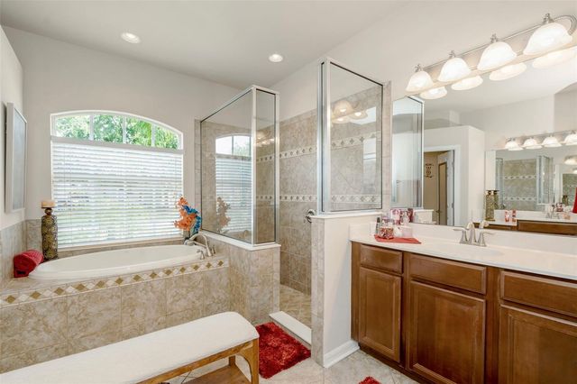 2307 SILVER TRUMPET COURT, Valrico, FL 33594