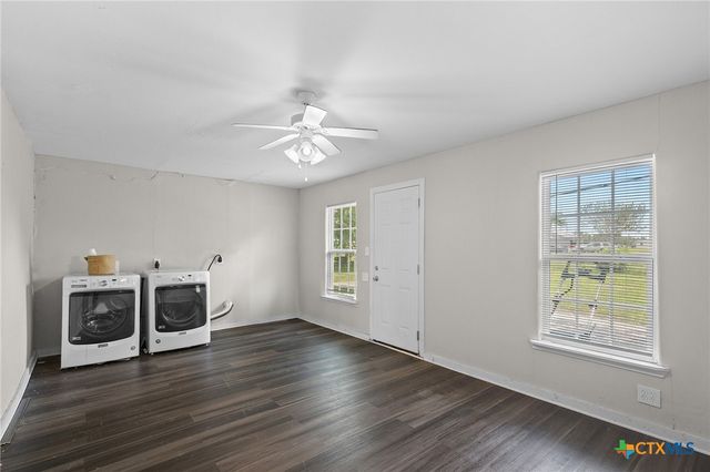 2409 E Red River Street, Victoria, TX 77901