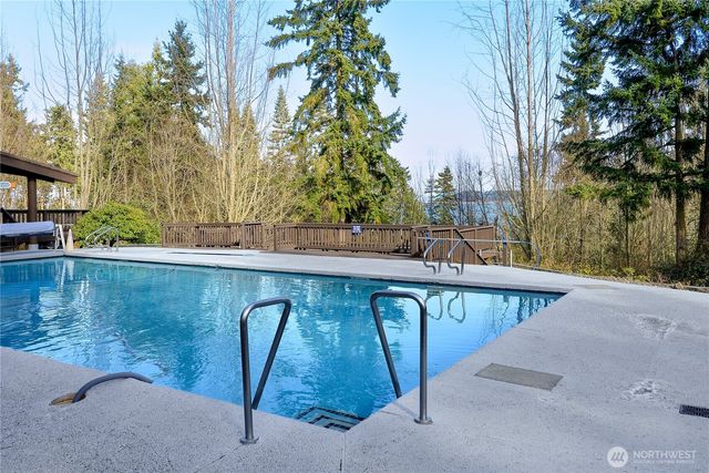 425 Baycliff Drive, Port Townsend, WA 98368