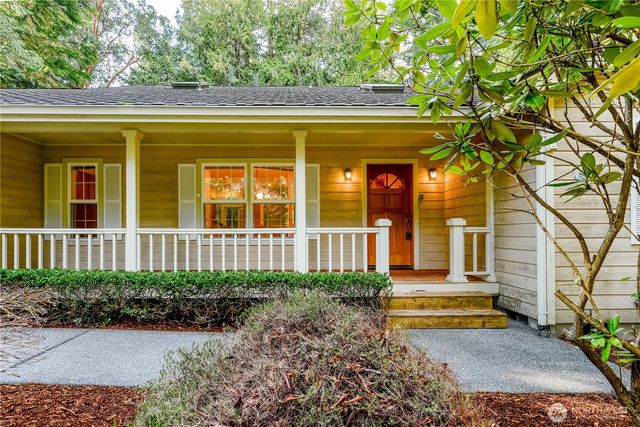 425 Baycliff Drive, Port Townsend, WA 98368