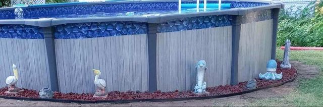 811 Henry Court, Hobart, IN 46342