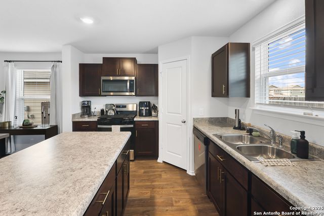 10011 Crabapple Pass, San Antonio, TX 78254