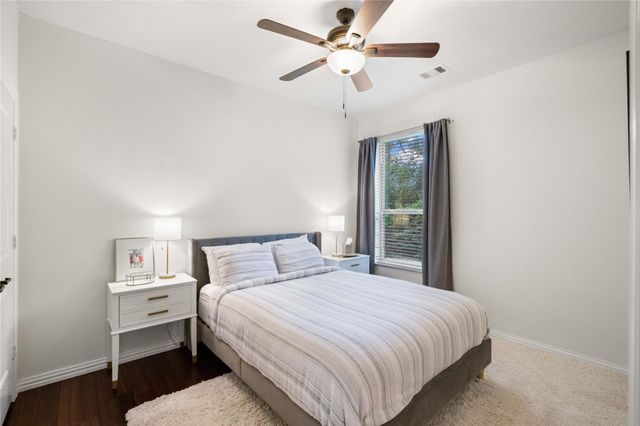 99 W Jagged Ridge Circle, Spring, TX 77389