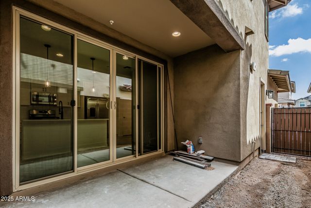 2811 N CLAIRE Drive, Buckeye, AZ 85396