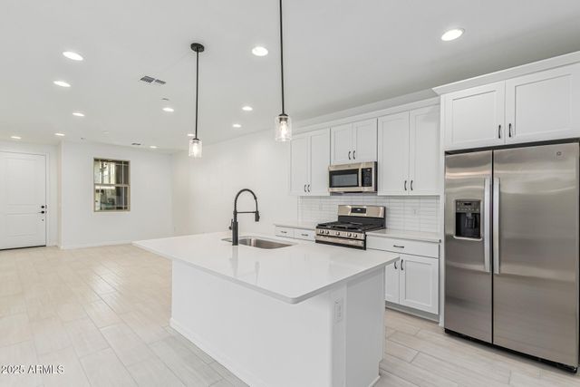 2811 N CLAIRE Drive, Buckeye, AZ 85396