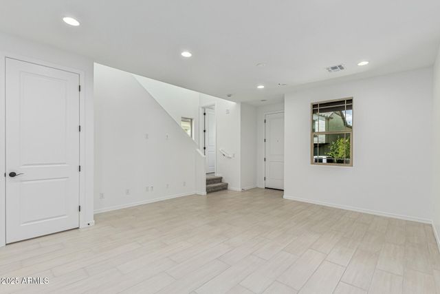 2811 N CLAIRE Drive, Buckeye, AZ 85396