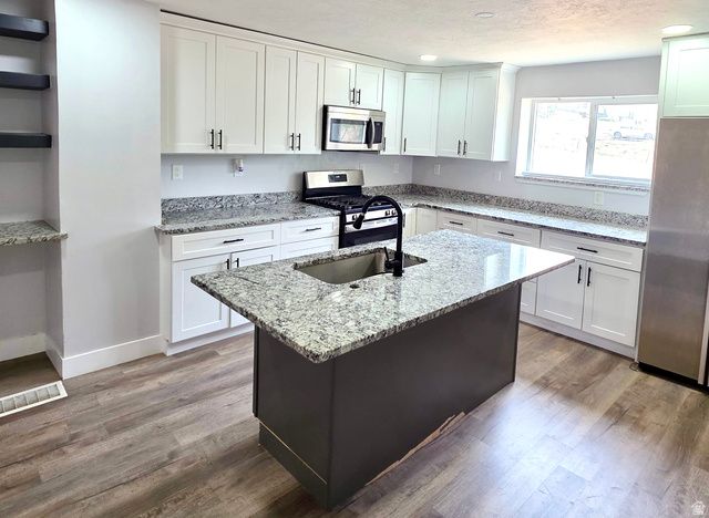 422 S MAIN ST, Tooele, UT 84074