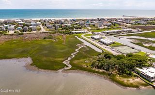 9 E Fort Macon Road, Atlantic Beach, NC 28512