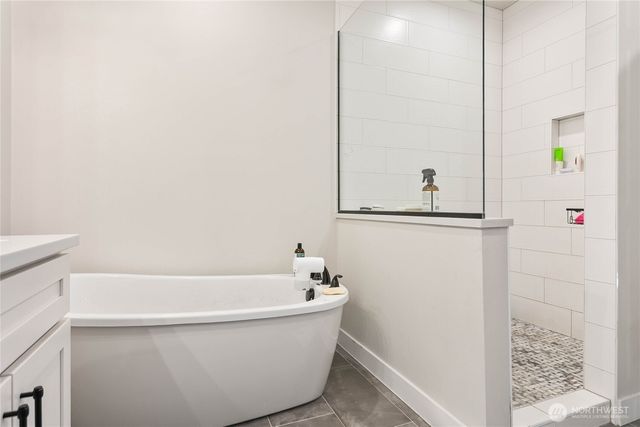 1713 Aaron Drive, Lynden, WA 98264