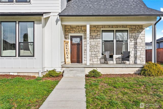 1713 Aaron Drive, Lynden, WA 98264