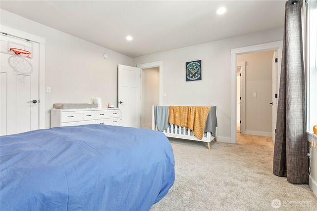 1713 Aaron Drive, Lynden, WA 98264