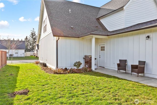 1713 Aaron Drive, Lynden, WA 98264