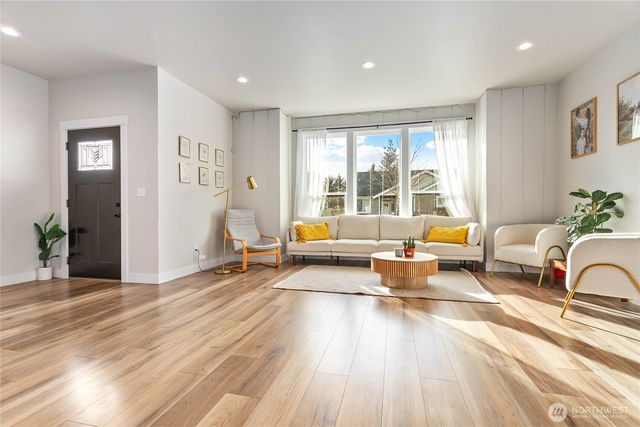 1713 Aaron Drive, Lynden, WA 98264