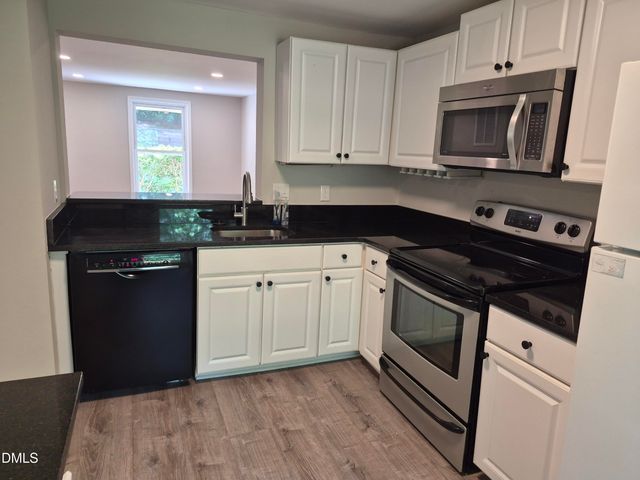 1910 Fox Sterling Drive, Raleigh, NC 27606