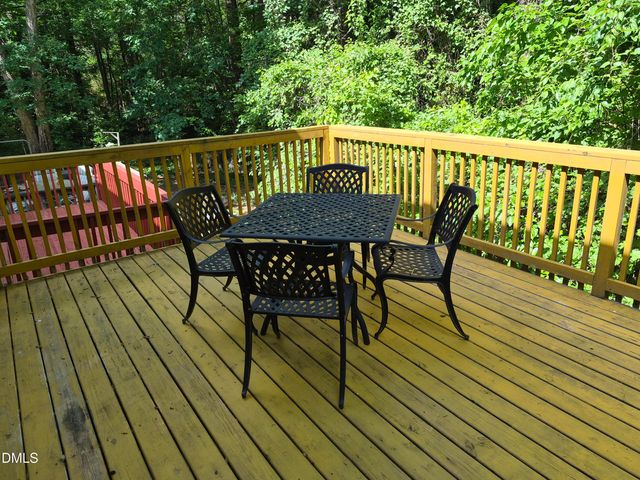 1910 Fox Sterling Drive, Raleigh, NC 27606