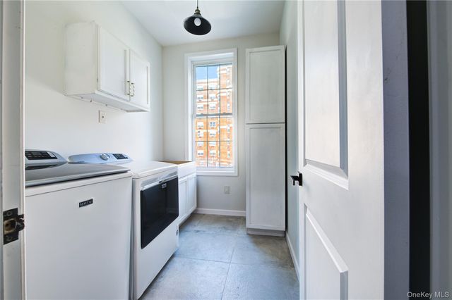 330 E 198th Street, Bronx, NY 10458