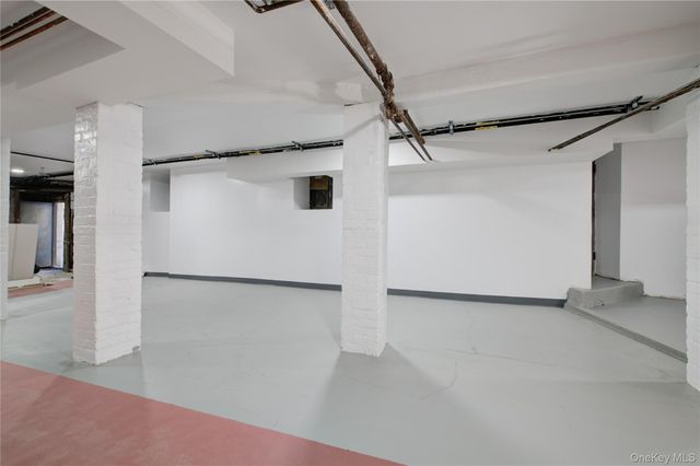 330 E 198th Street, Bronx, NY 10458