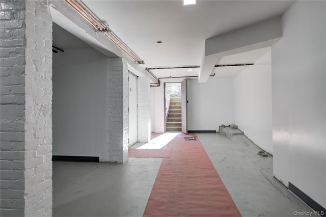 330 E 198th Street, Bronx, NY 10458