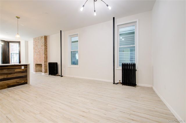 330 E 198th Street, Bronx, NY 10458