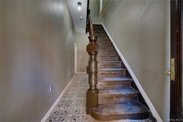 330 E 198th Street, Bronx, NY 10458