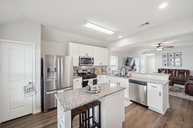 118 Bobcat Bend, Huntsville, TX 77320