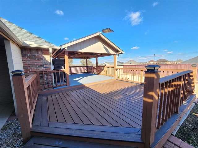 2202 SW 53rd St, Lawton, OK 73505