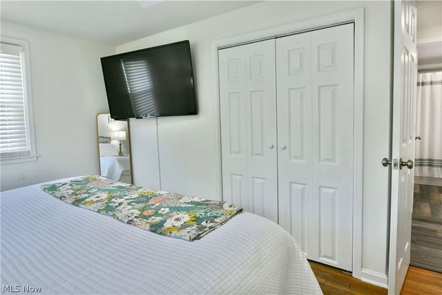 306 Glendola Avenue NW, Warren, OH 44483