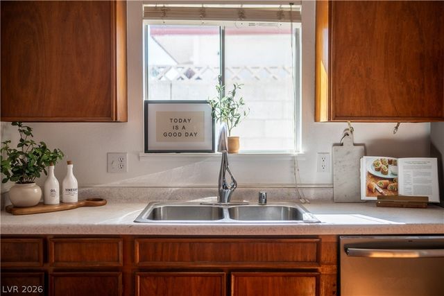 6208 Cromwell Avenue, Las Vegas, NV 89107