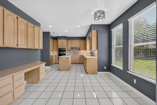 4686 Pine Valley Cir, Stockton, CA 95219