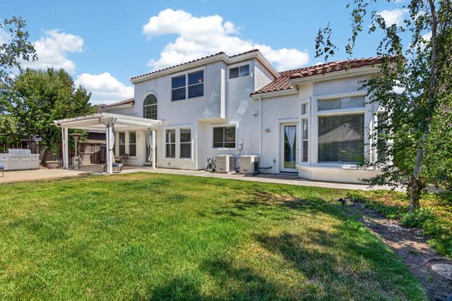 4686 Pine Valley Cir, Stockton, CA 95219