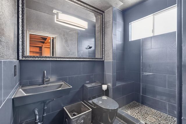 4686 Pine Valley Cir, Stockton, CA 95219
