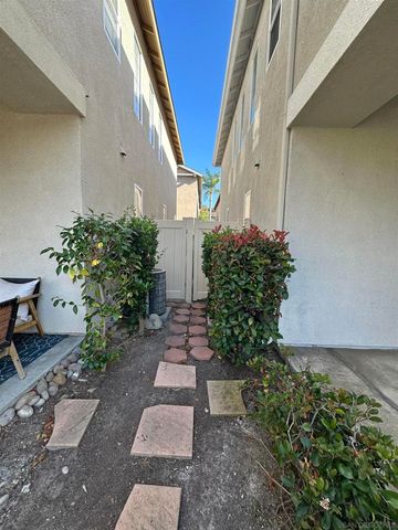 2845 W Canyon, San Diego, CA 92123