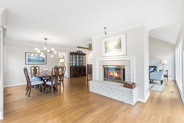 45 Warrington Drive, Lake Bluff, IL 60044