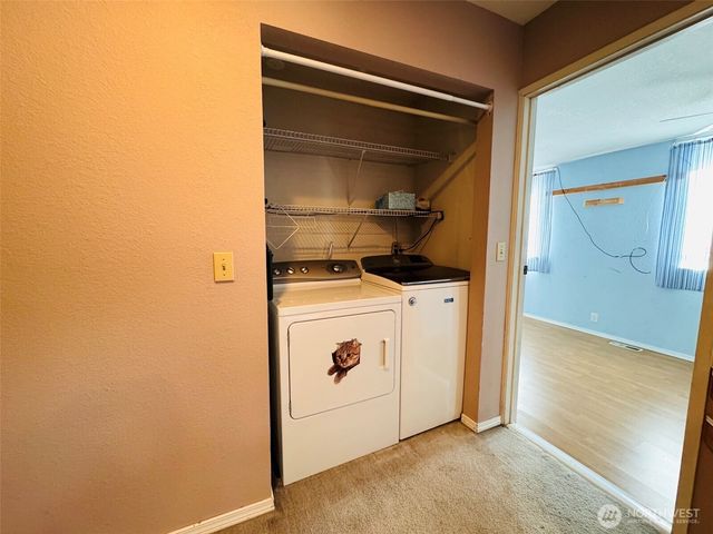 22533 13th Avenue S, Des Moines, WA 98198