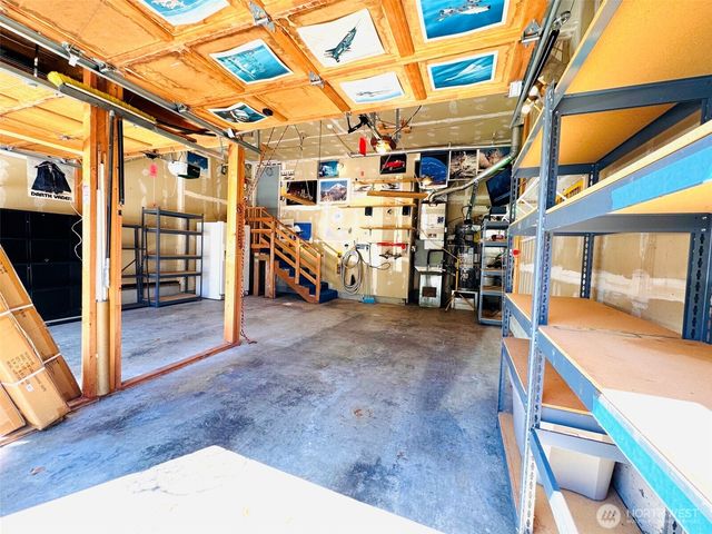 22533 13th Avenue S, Des Moines, WA 98198