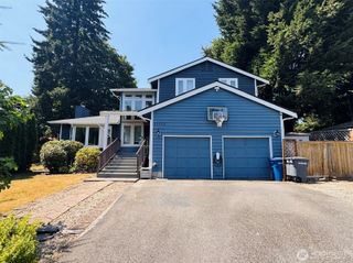 22533 13th Avenue S, Des Moines, WA 98198