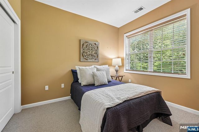 7111 Warrens Way, Wanaque, NJ 07465