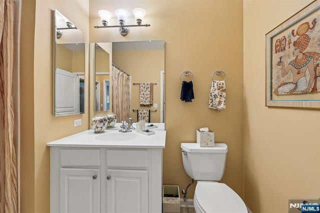 7111 Warrens Way, Wanaque, NJ 07465