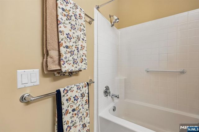 7111 Warrens Way, Wanaque, NJ 07465