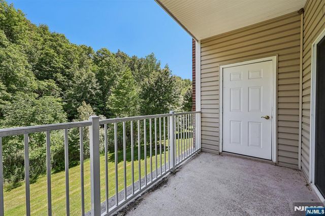 7111 Warrens Way, Wanaque, NJ 07465